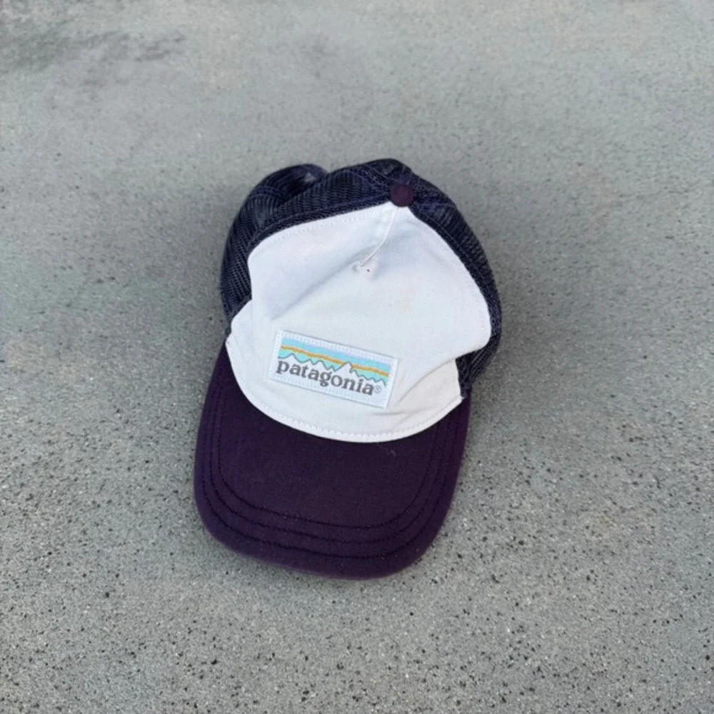 Patagonia Trucker Hat Mesh Cap Purple White Logo Outdoor Casual‎ Men